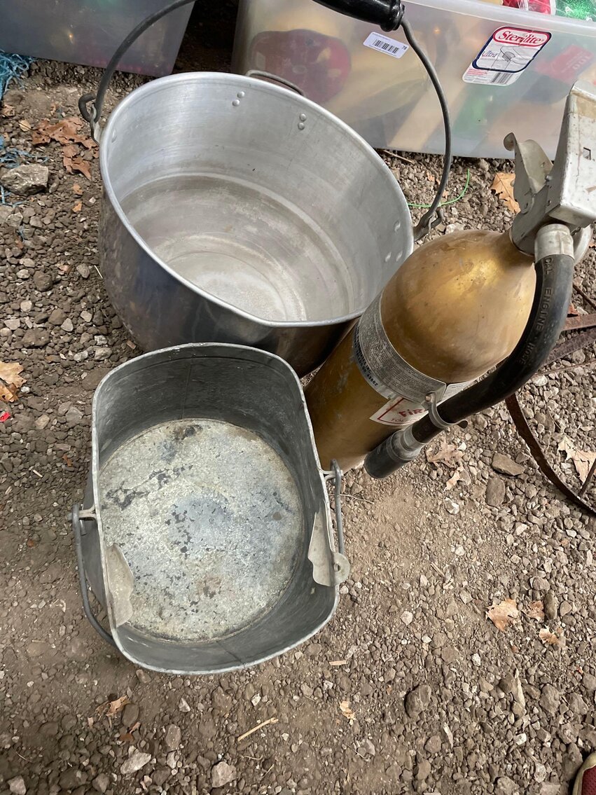 Image for Tools, Furniture, Collectibles, Coins, Vintage Items, Cast Iron, Auto/Boat Parts, Watches - Online Auction (Angola)