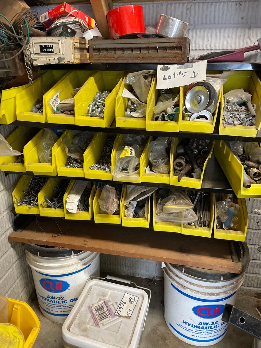 Image for Tools, Furniture, Collectibles, Coins, Vintage Items, Cast Iron, Auto/Boat Parts, Watches - Online Auction (Angola)