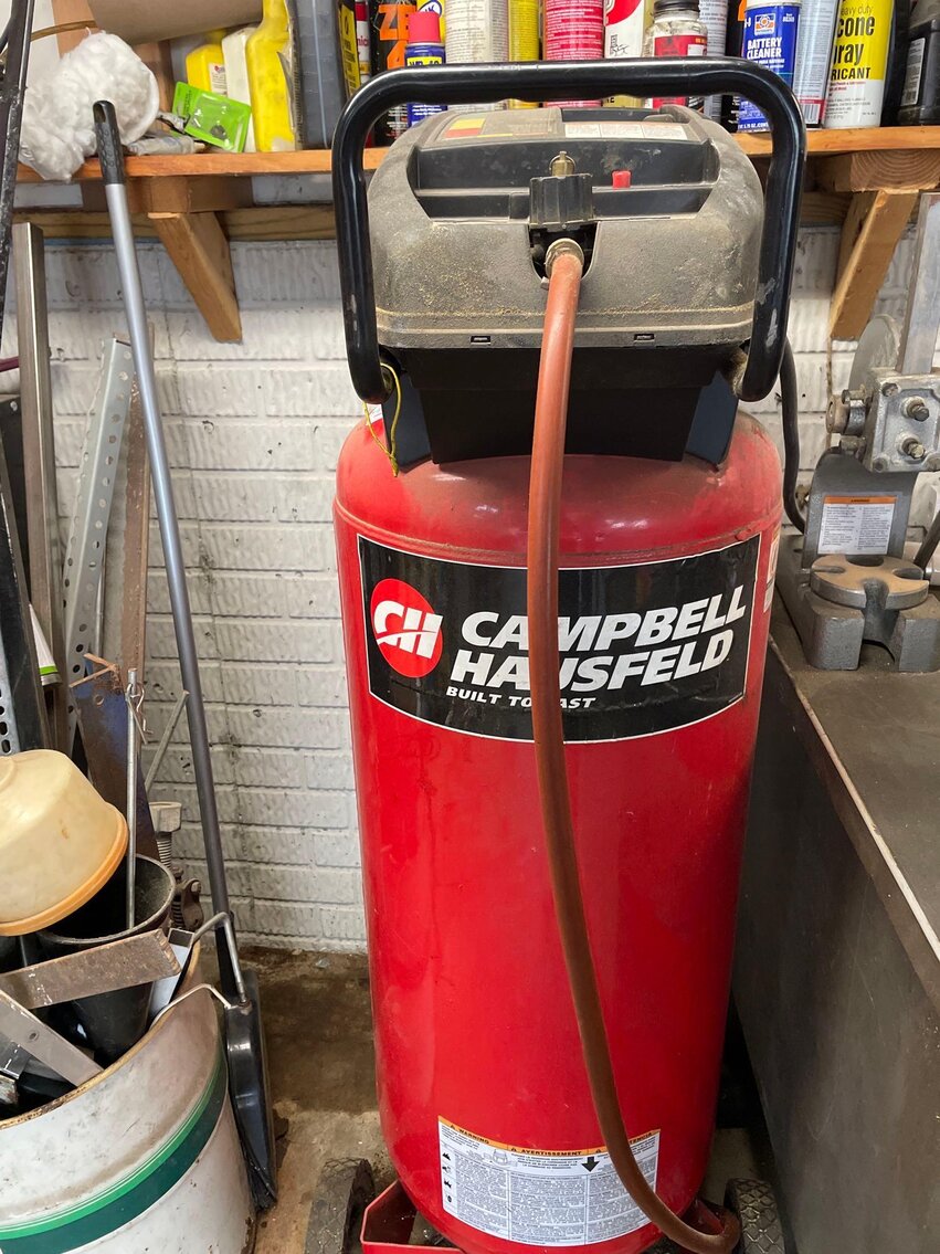 Image for Tools, Furniture, Collectibles, Coins, Vintage Items, Cast Iron, Auto/Boat Parts, Watches - Online Auction (Angola)