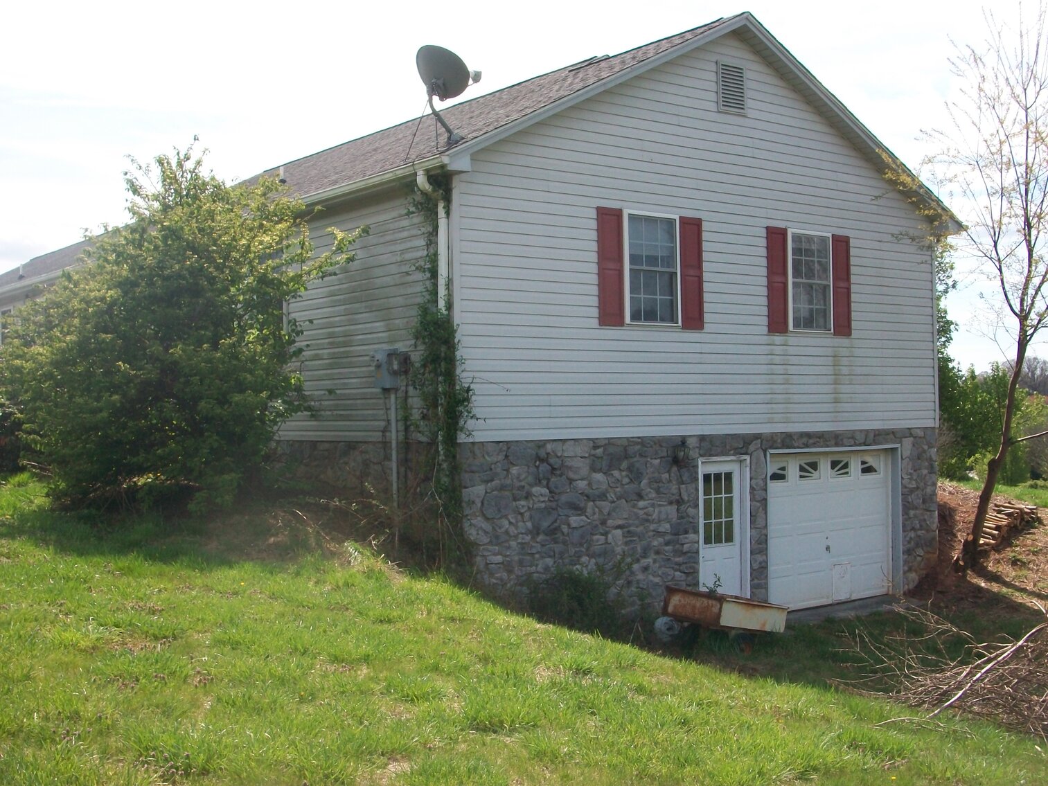 Image for 1,680 sft house on 5.04 acres in Moneta VA