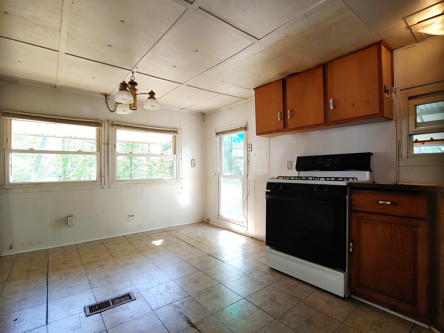 Image for 3 BR HOME W/ DETACHED GARAGE ON 1.32+/- ACRE LOT