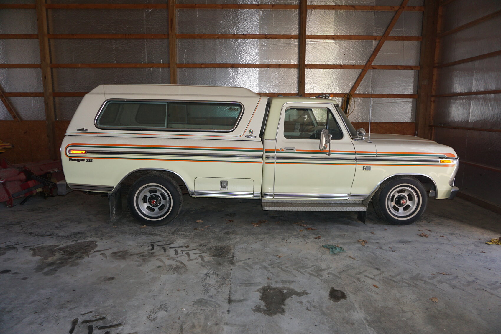 Image for ABSOLUTE LIVING ESTATE AUCTION 311 SOUTH ELM STREET BLUFORD, IL