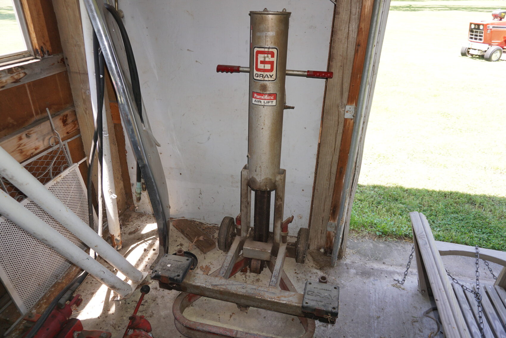 Image for ABSOLUTE LIVING ESTATE AUCTION 311 SOUTH ELM STREET BLUFORD, IL