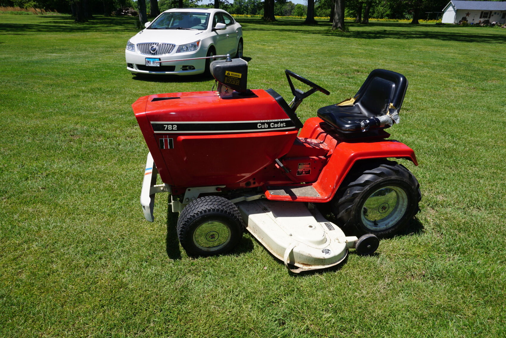 Image for ABSOLUTE LIVING ESTATE AUCTION 311 SOUTH ELM STREET BLUFORD, IL