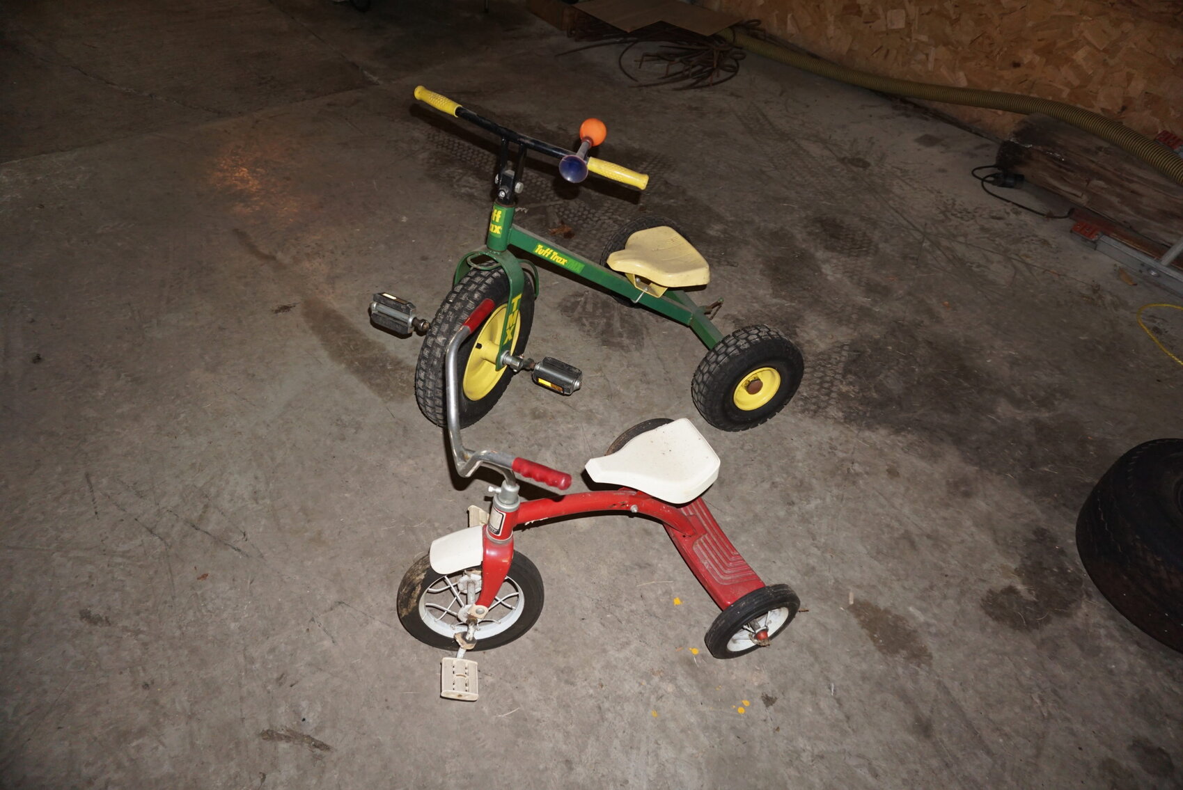 Image for ABSOLUTE LIVING ESTATE AUCTION 311 SOUTH ELM STREET BLUFORD, IL