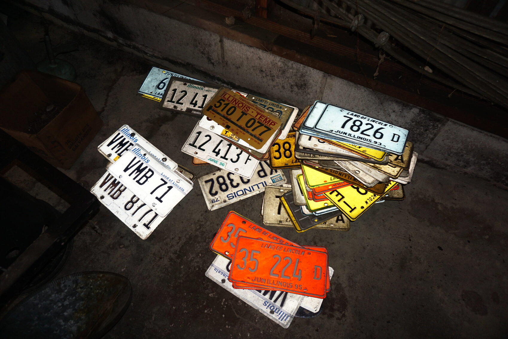 Image for ABSOLUTE LIVING ESTATE AUCTION 311 SOUTH ELM STREET BLUFORD, IL