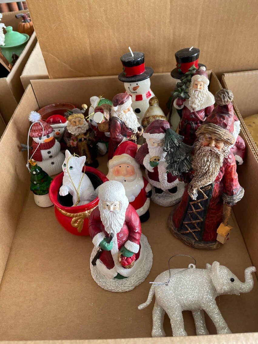 Image for John Deere Mower, Tools, Fishing Gear, Collectibles, Home Decor, Furniture, Household (Rodesiler)