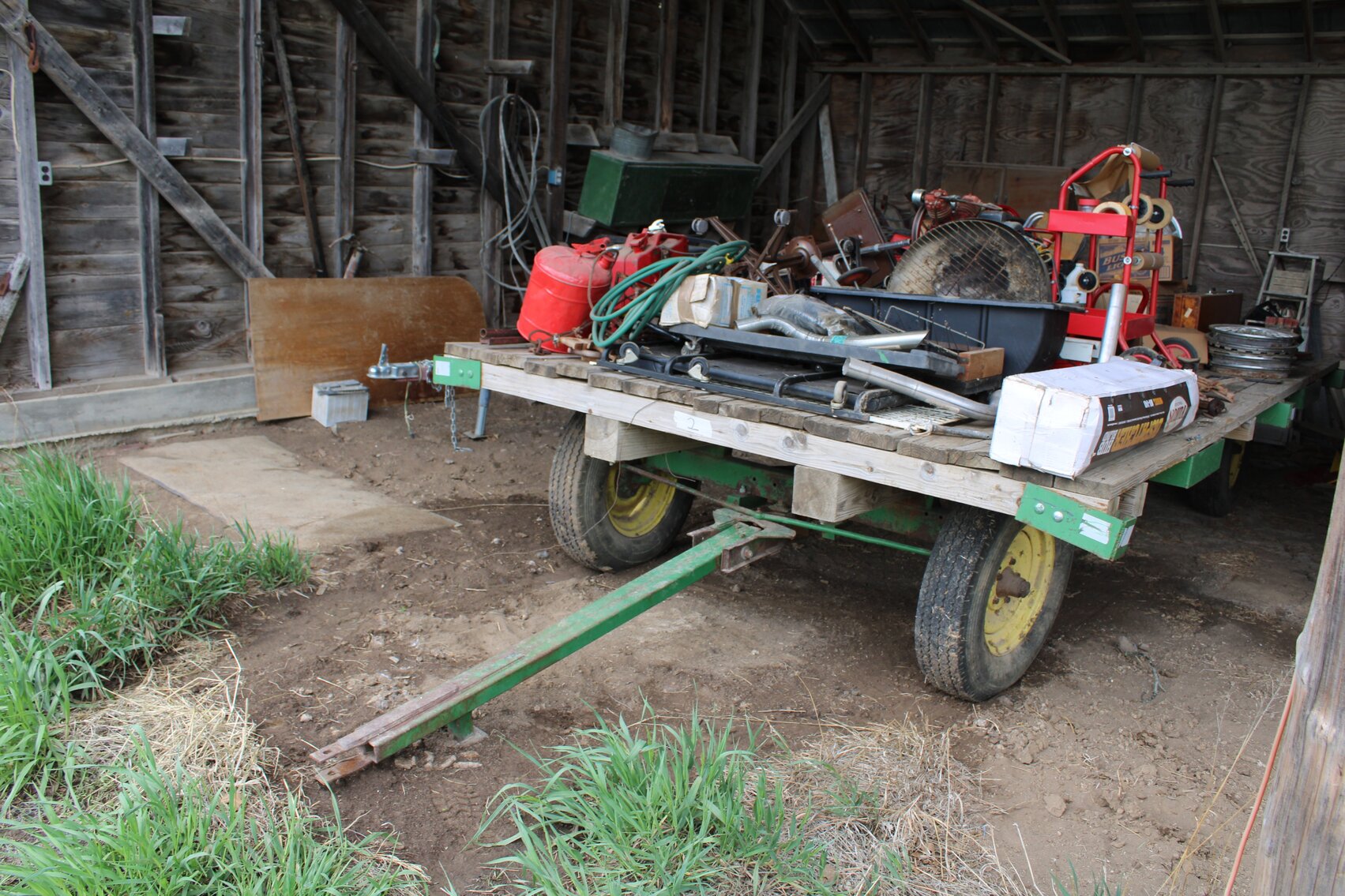 Image for Greg and Deb Pepperl Living Estate Auction