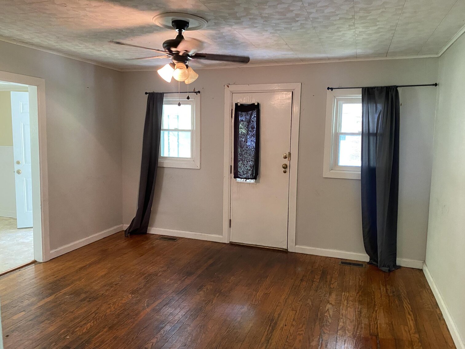 Image for SOLD $53,900 - 3 Bedroom in South Hills