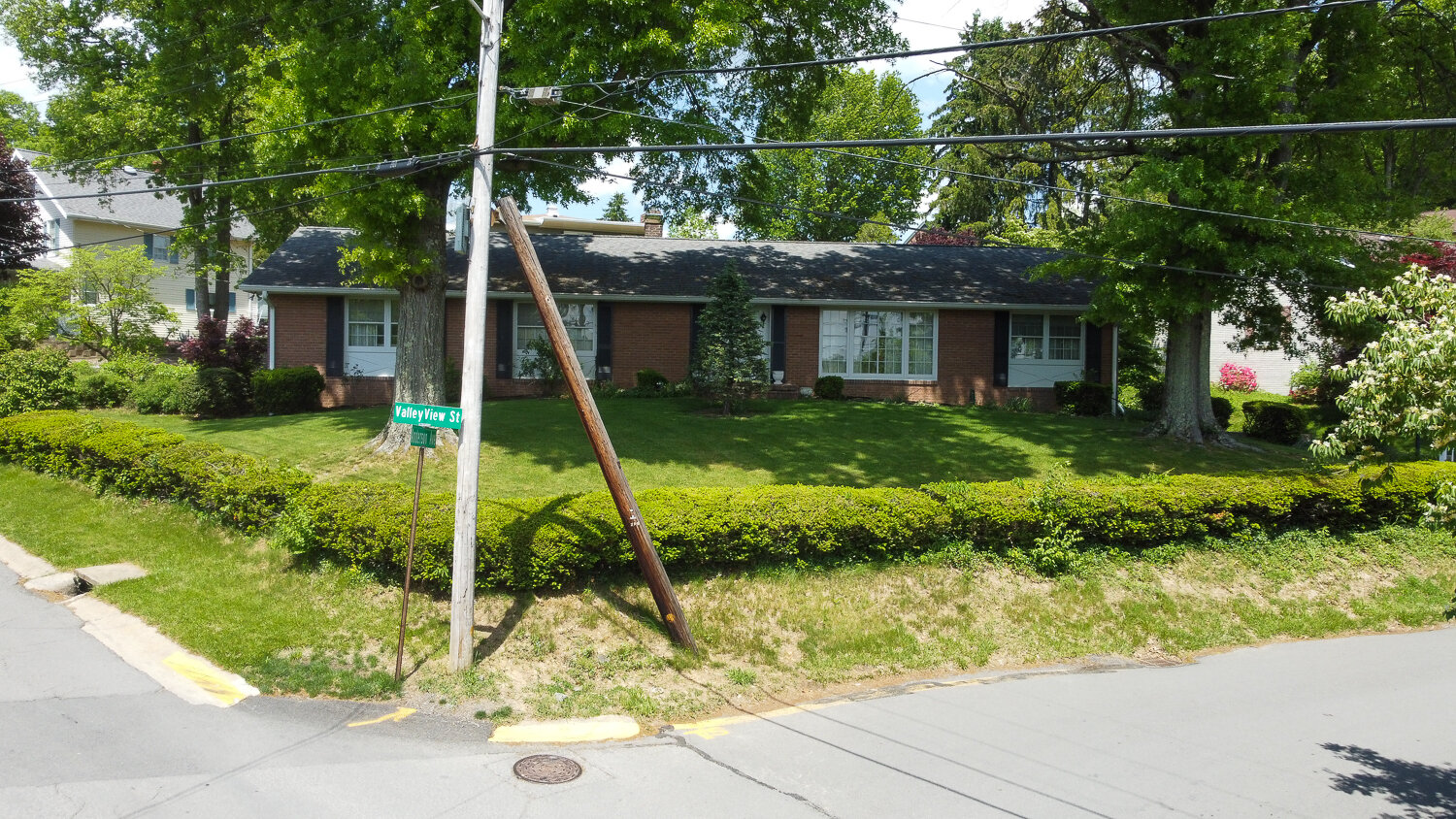 Image for SOLD $382,250 - Gorgeous 4 Bedroom Home on a Corner Lot in Suncrest