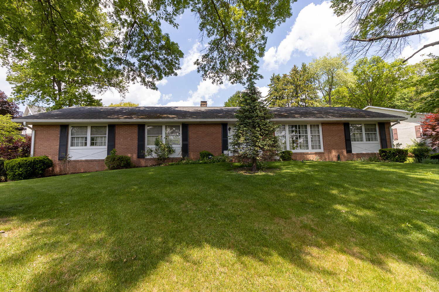 Image for SOLD $382,250 - Gorgeous 4 Bedroom Home on a Corner Lot in Suncrest