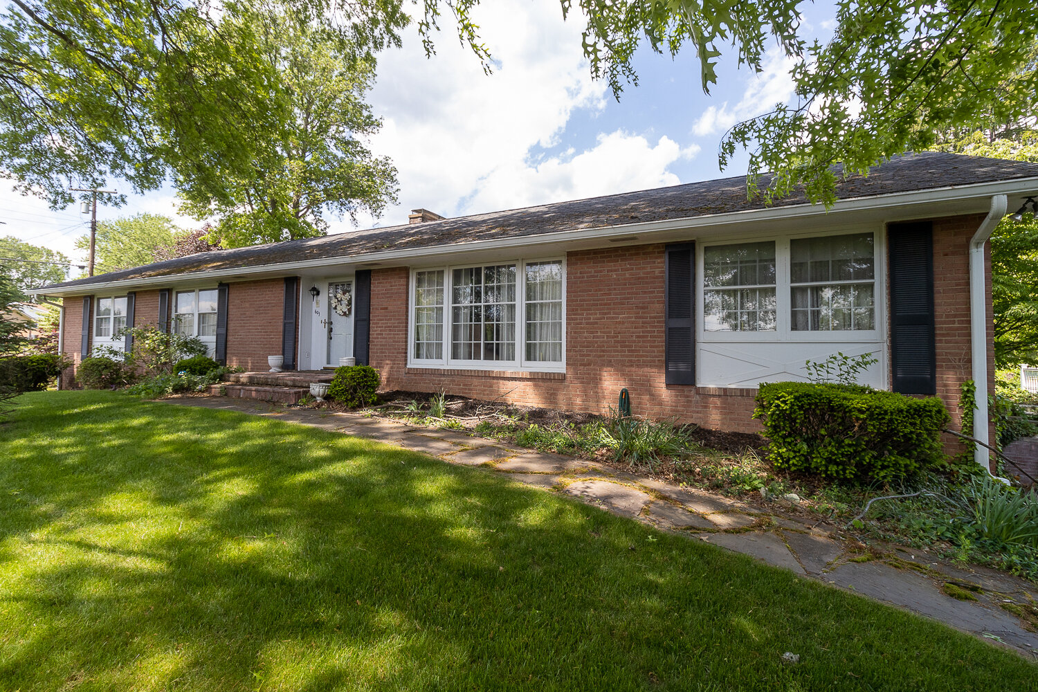 Image for SOLD $382,250 - Gorgeous 4 Bedroom Home on a Corner Lot in Suncrest