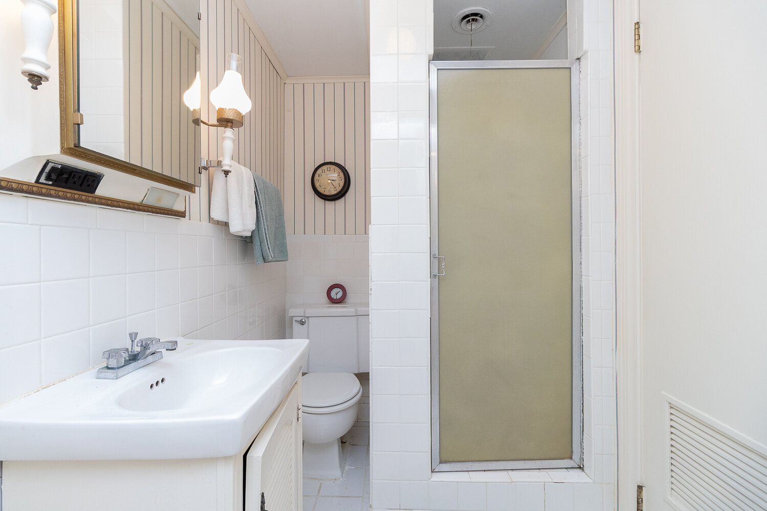 Image for SOLD $382,250 - Gorgeous 4 Bedroom Home on a Corner Lot in Suncrest