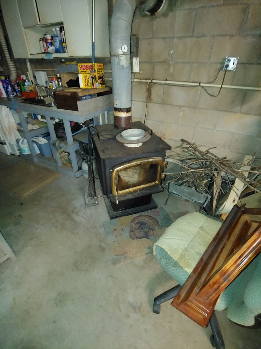 Image for CLEAN RANCHER ON 2.8+/- ACRE LOT W/ 70’ X 15’ STORAGE BULIDING W/ ELECTRIC & LIGHTING