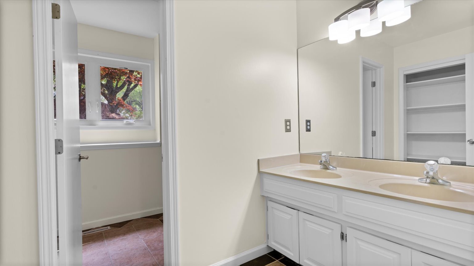 Image for SOLD! - 900 N. Woodridge Ln. Liberty, Mo. 64068