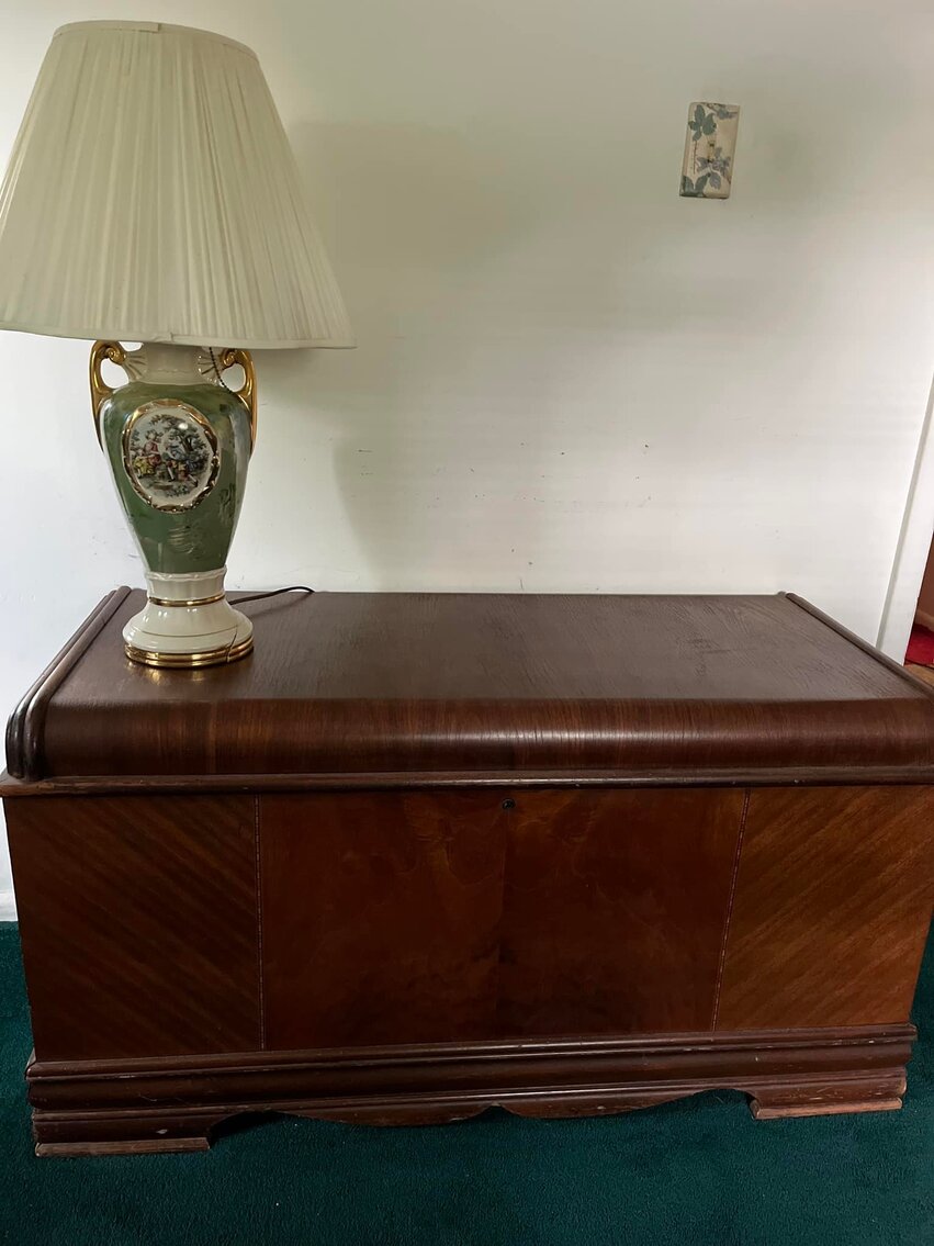 Image for LAST MINUTE LIVING ESTATE AUCTION