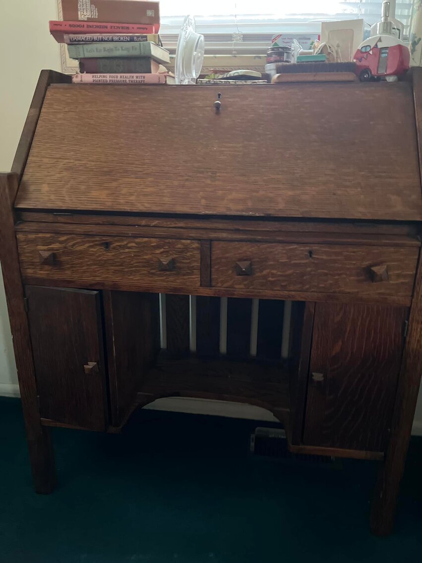 Image for LAST MINUTE LIVING ESTATE AUCTION