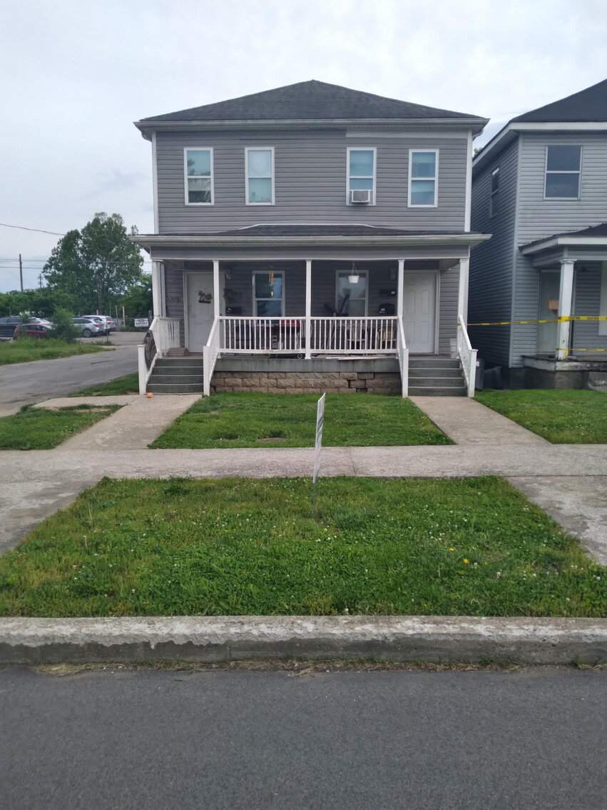 Image for SOLD - 11 Huntington Area Properties:  Bank-Ordered Sale