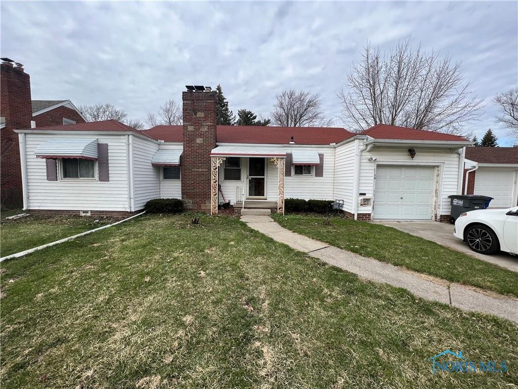 Image for MINIMUM BID AUCTION $49,000! 2738 Oxbridge