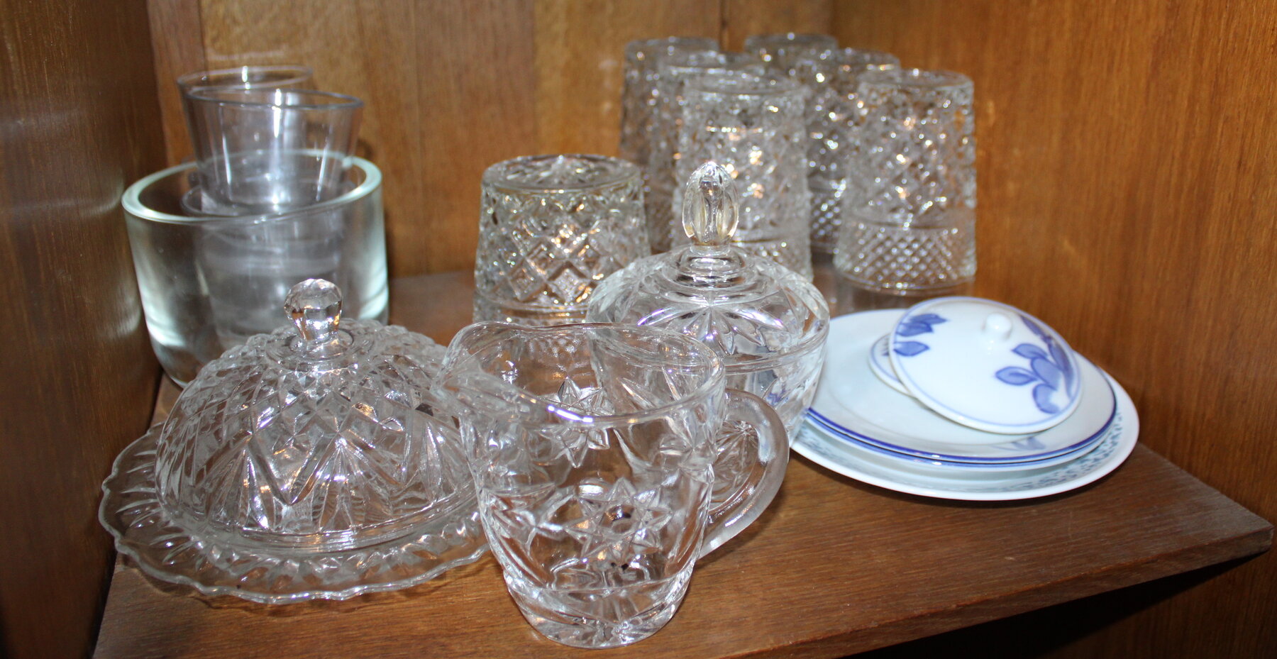 Image for LIVING ESTATE AUCTION