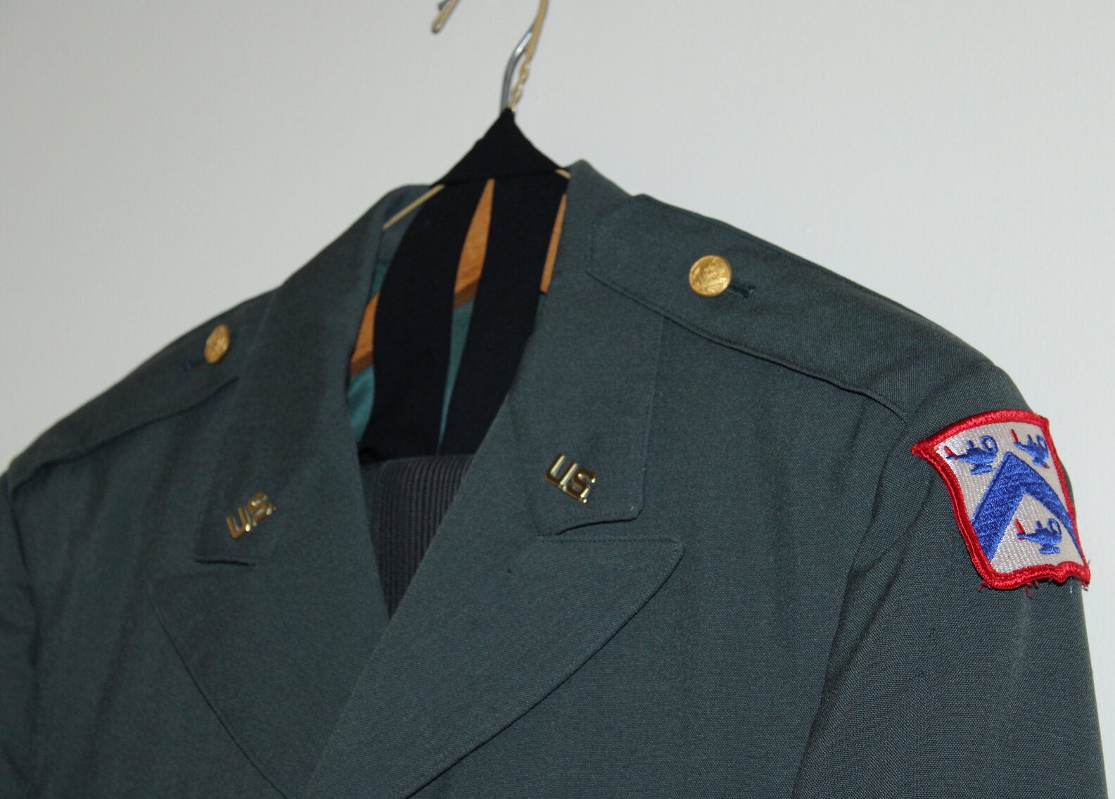 Image for LIVING ESTATE AUCTION