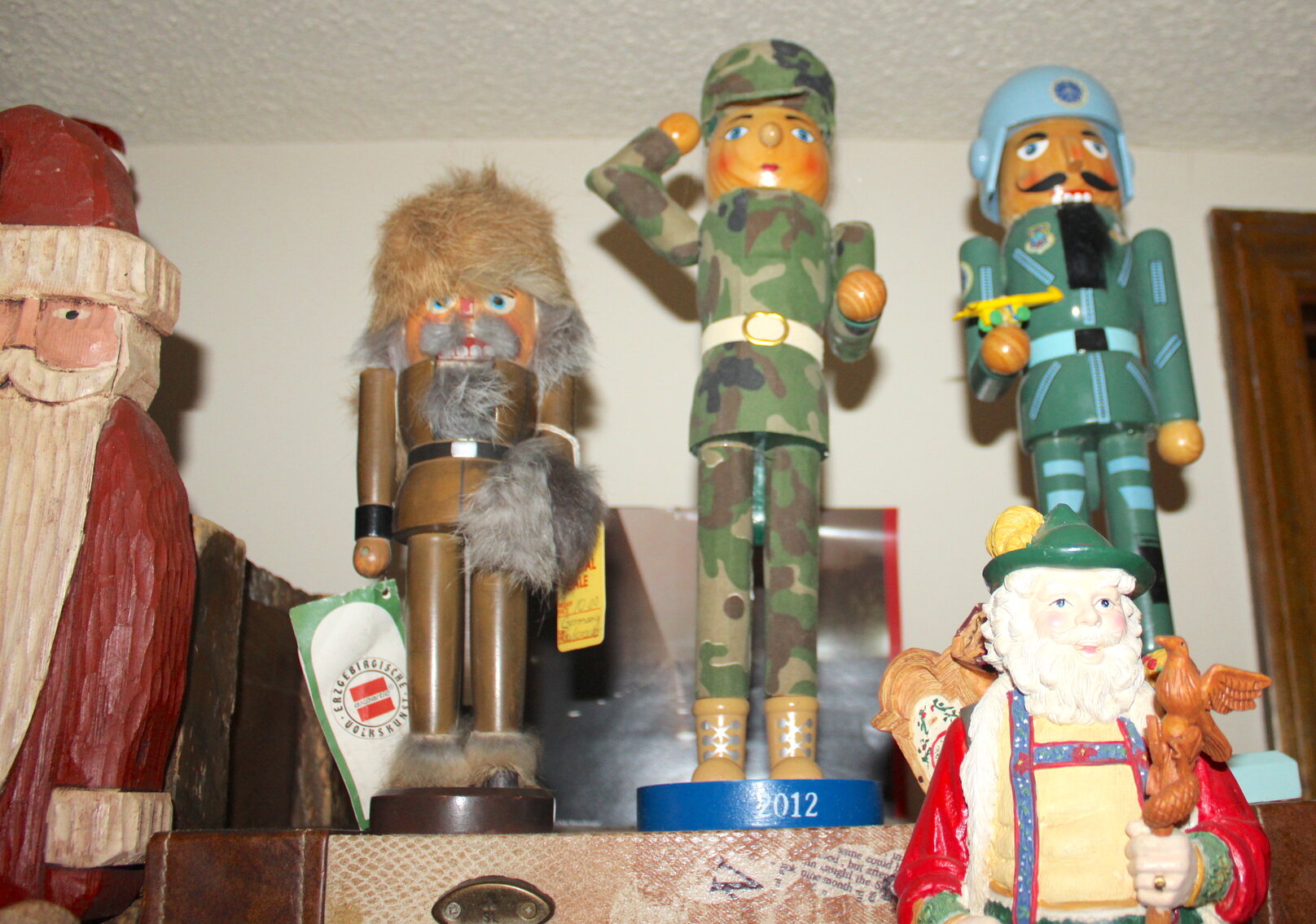 Image for LIVING ESTATE AUCTION