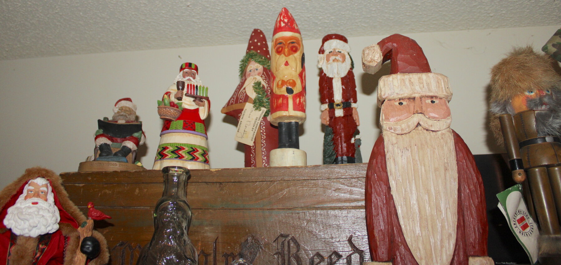 Image for LIVING ESTATE AUCTION