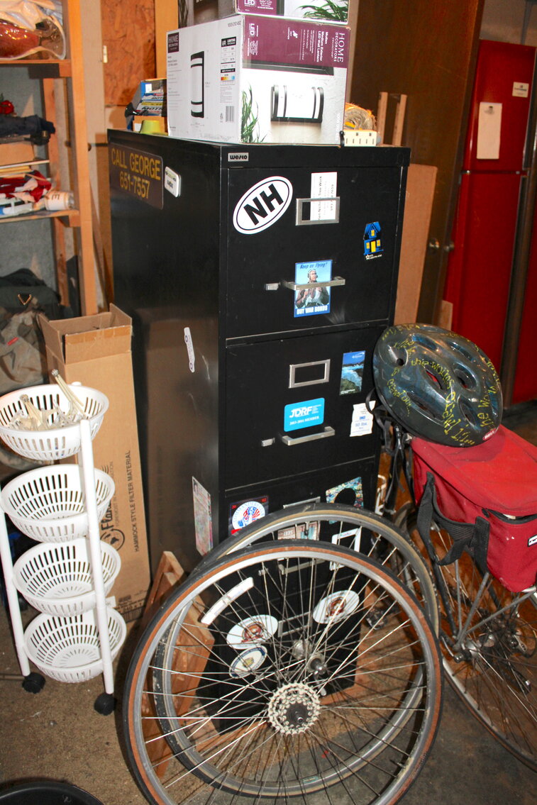 Image for LIVING ESTATE AUCTION