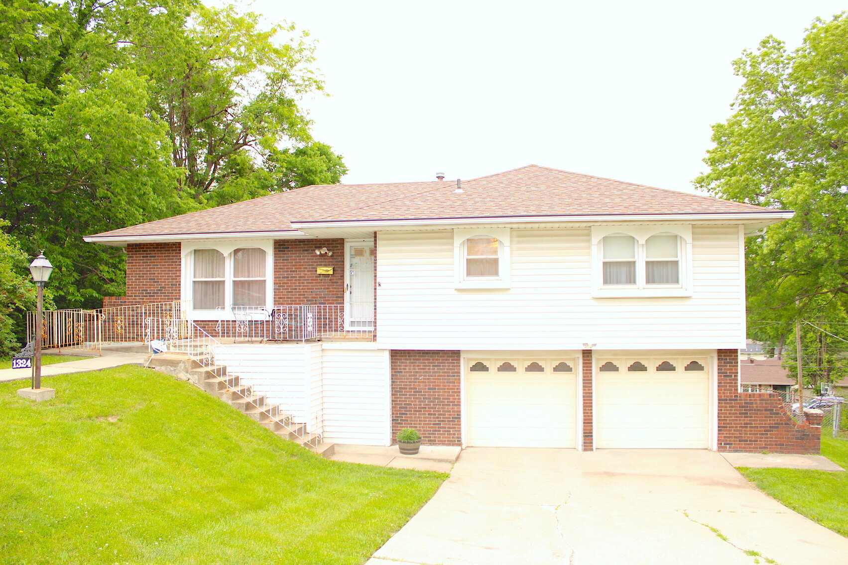 Image for REAL ESTATE & PERSONAL PROPERTY AUCTION