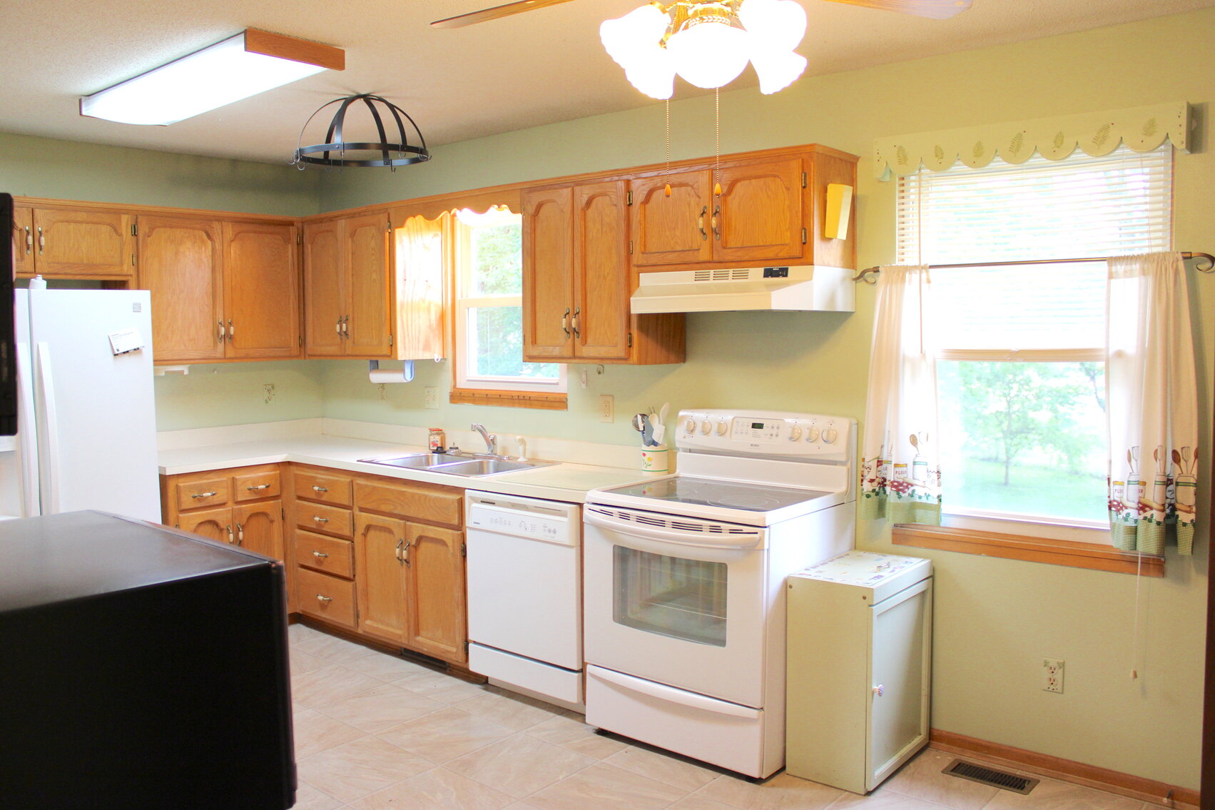 Image for CANCELLED! REAL ESTATE & PERSONAL PROPERTY AUCTION