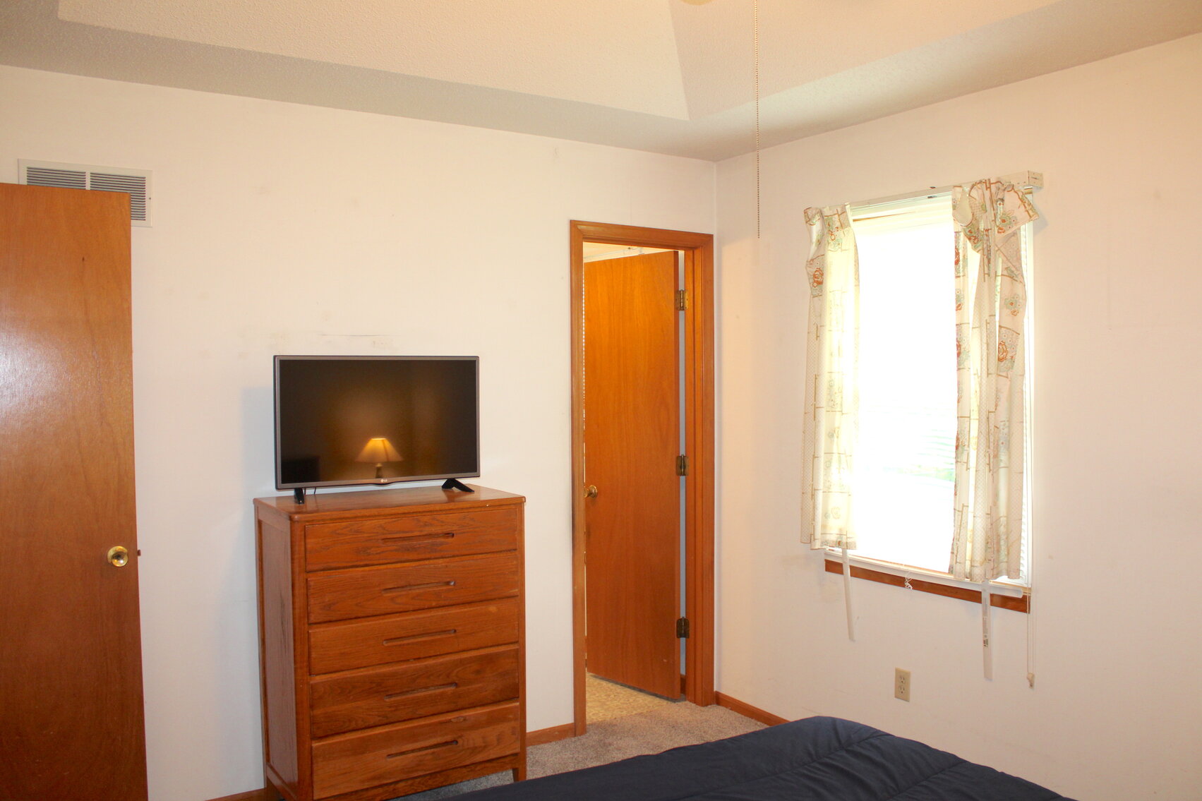 Image for CANCELLED! REAL ESTATE & PERSONAL PROPERTY AUCTION