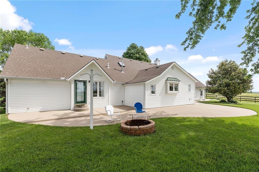 Image for 1918 Happy Hollow Rd - Napoleon, MO