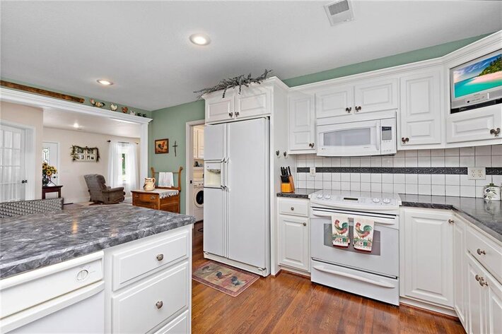 Image for 1918 Happy Hollow Rd - Napoleon, MO