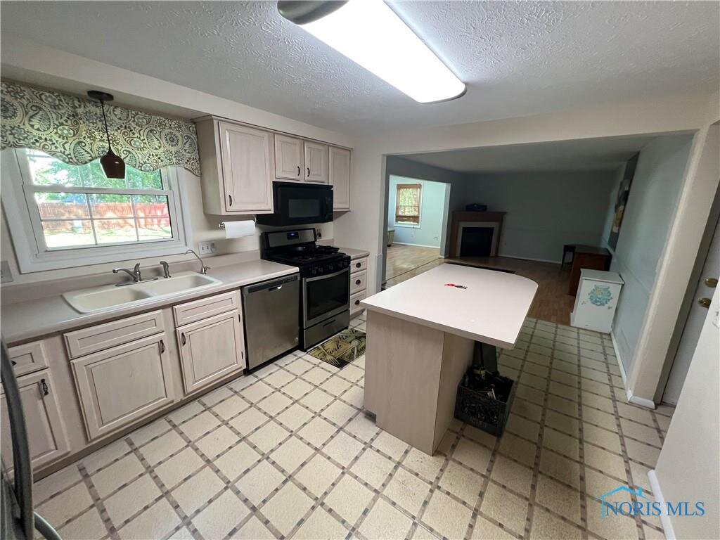 Image for MINIMUM BID AUCTION $209,000! 3856 Farmbrook Dr