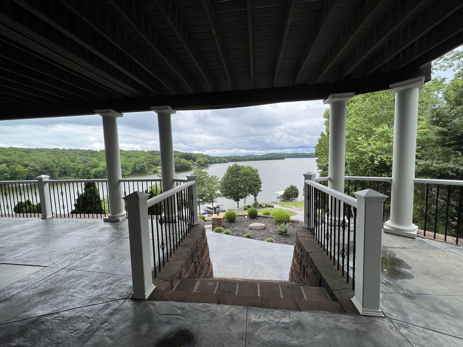 Image for Luxurious Lake Barkley Waterfront