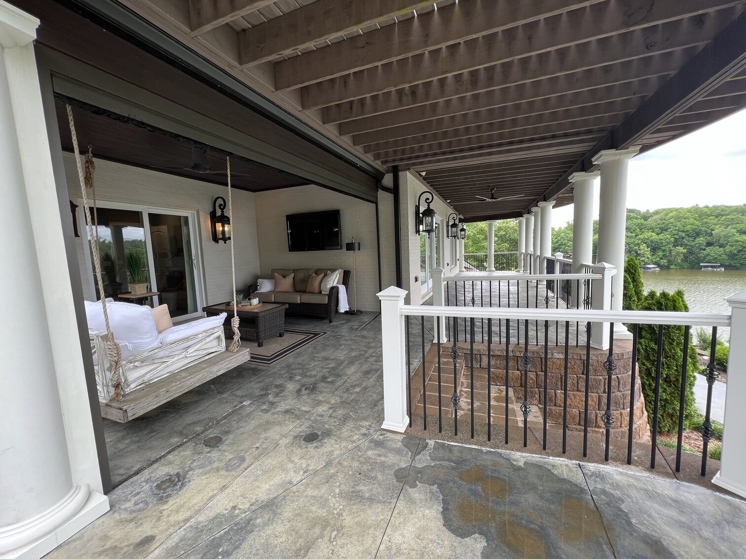 Image for Luxurious Lake Barkley Waterfront