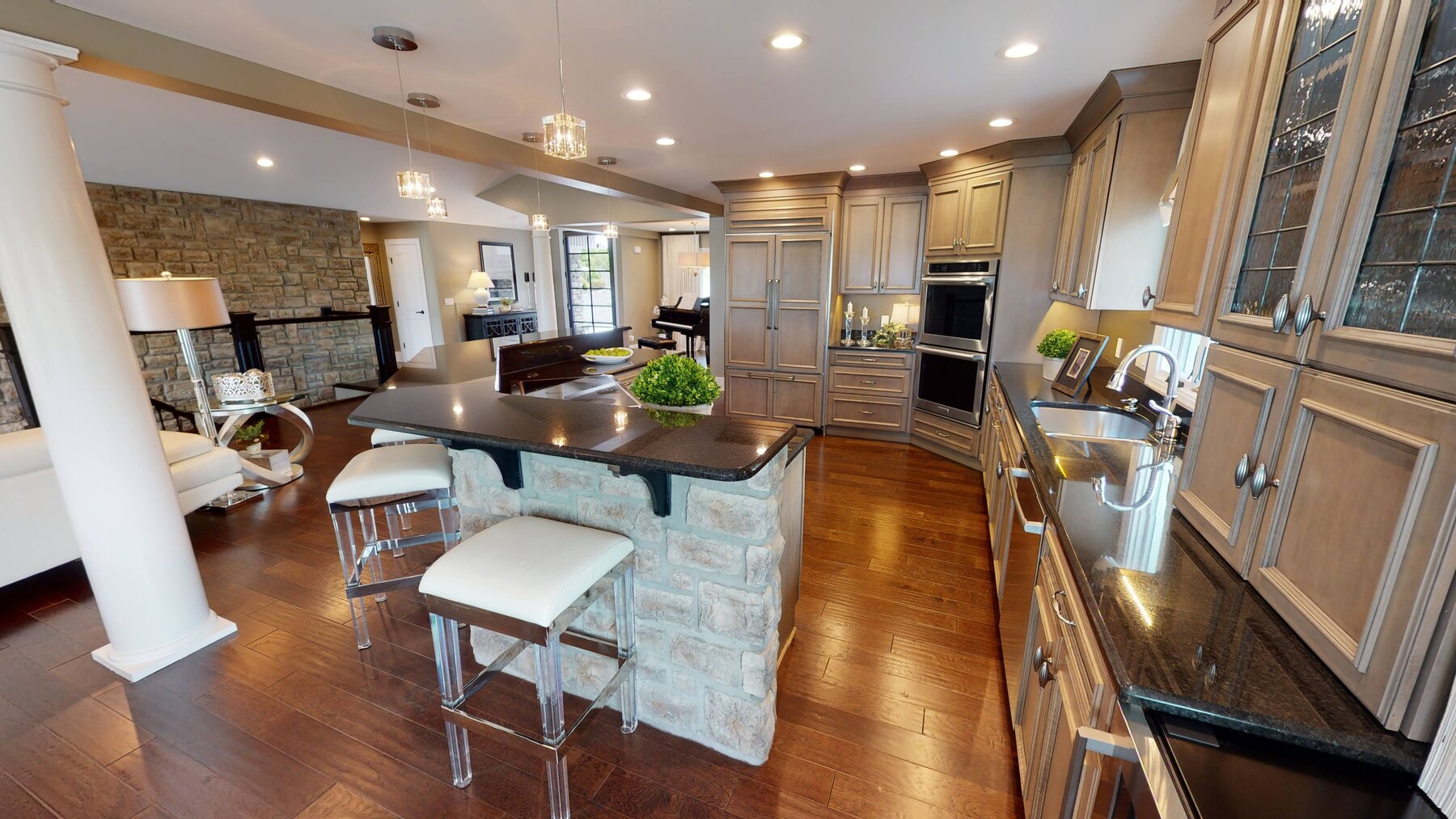 Image for Luxurious Lake Barkley Waterfront