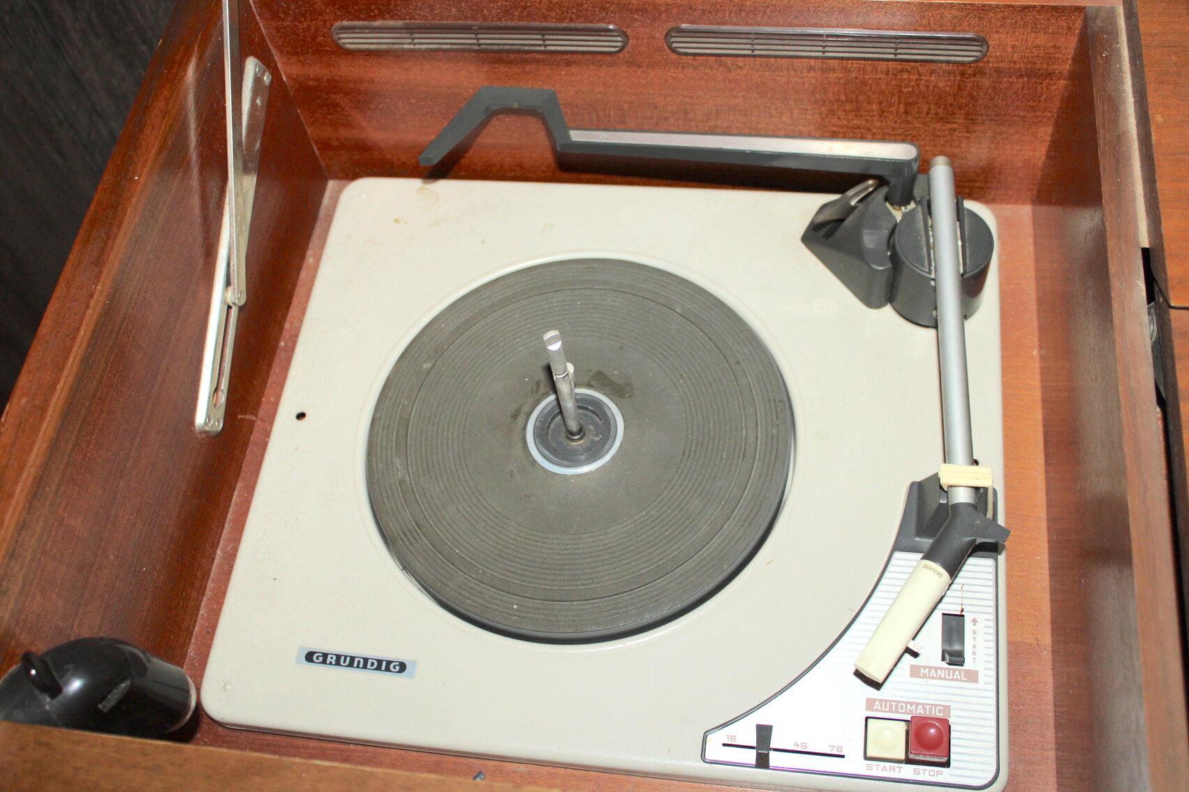 Image for REAL ESTATE & PERSONAL PROPERTY AUCTION