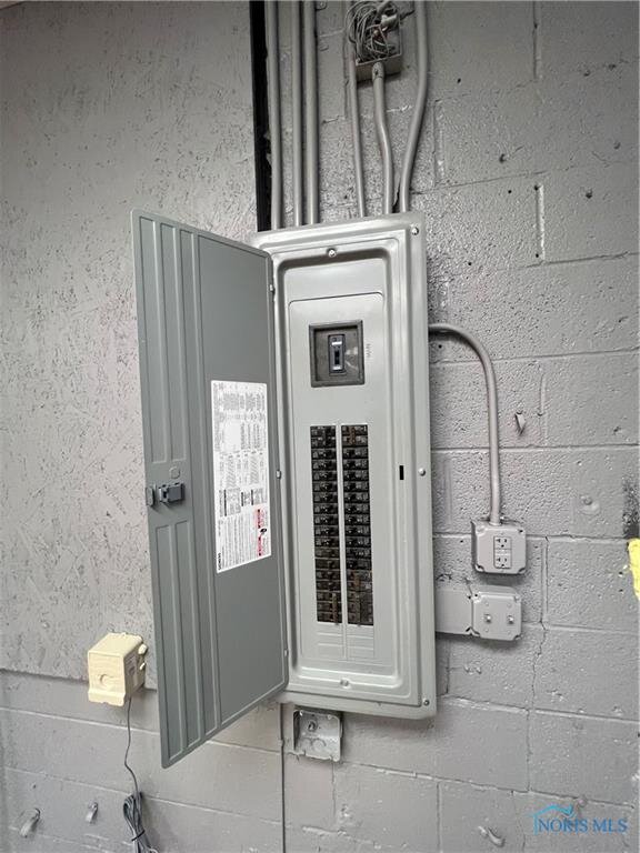 Image for MINIMUM BID AUCTION $29,000! 3407 Stickney Ave