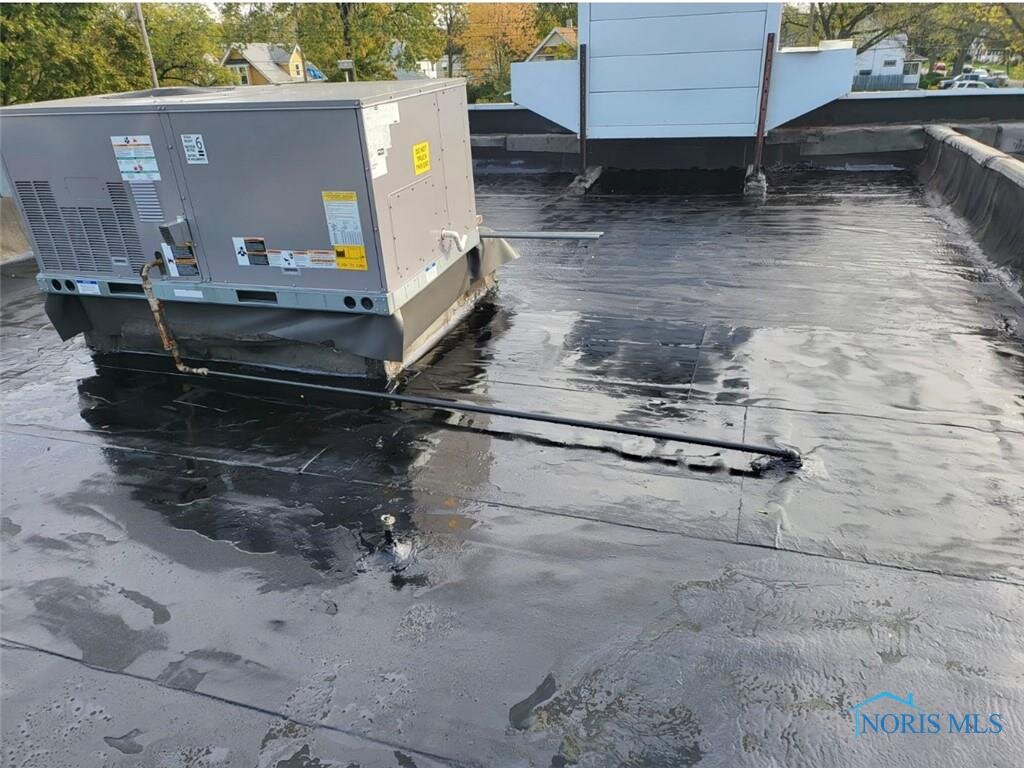 Image for MINIMUM BID AUCTION $29,000! 3407 Stickney Ave