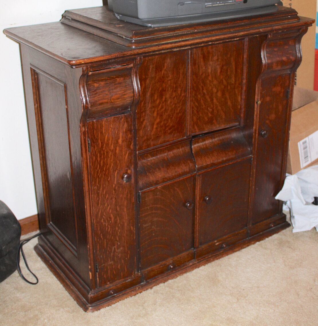 Image for EXCEPTIONAL LIVING ESTATE AUCTION