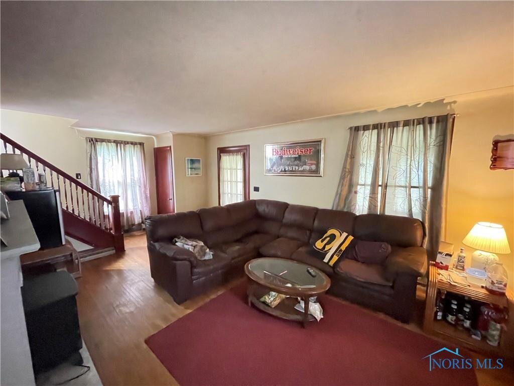 Image for MINIMUM BID AUCTION $99,000! 3728 Suder