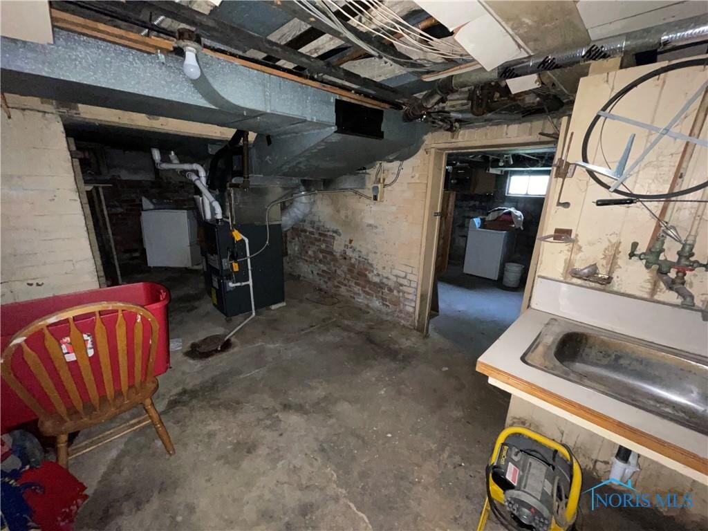 Image for MINIMUM BID AUCTION $99,000! 3728 Suder