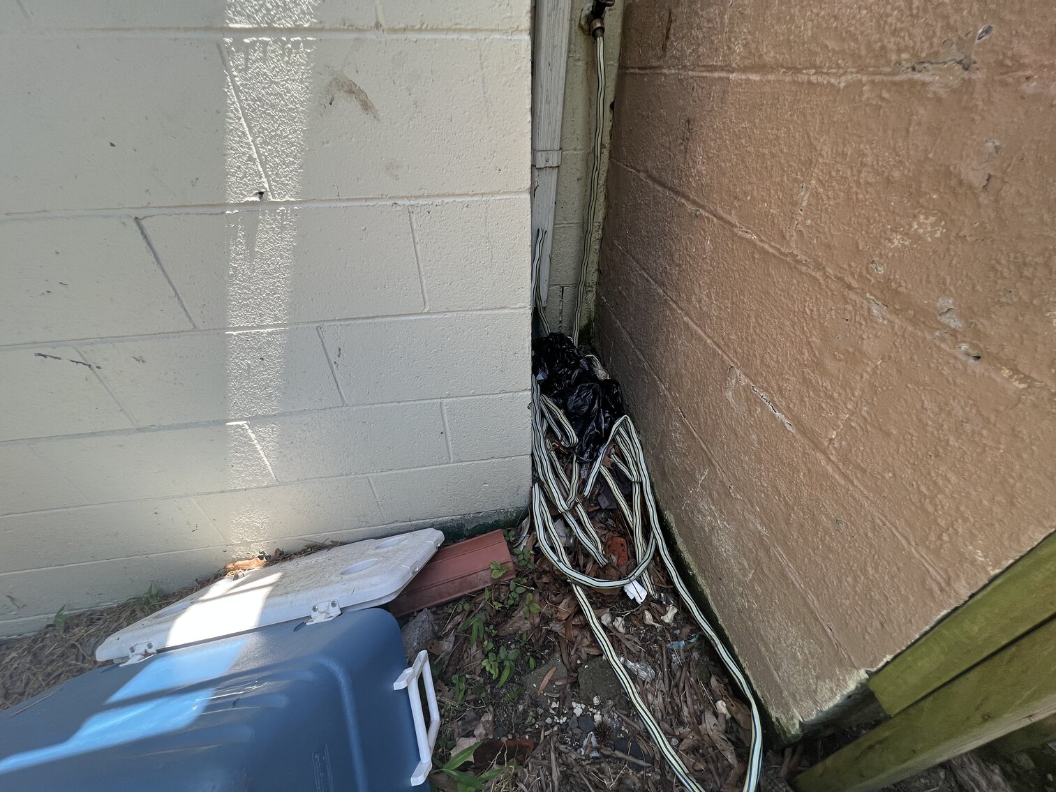 Image for Investment Opportunity.  Huge 5 Bedroom , 4 Bath  2434 Sq. Duplex with a 1481 Sq.  Unfinished Basement/ 2 car Garage