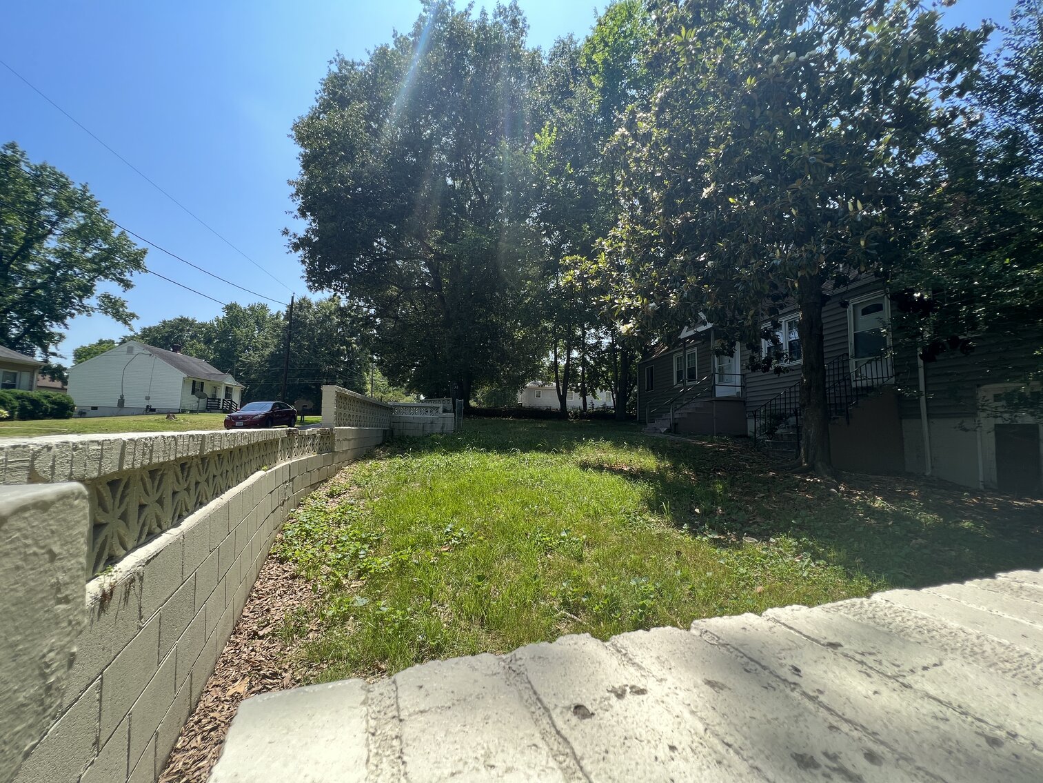 Image for Investment Opportunity.  Huge 5 Bedroom , 4 Bath  2434 Sq. Duplex with a 1481 Sq.  Unfinished Basement/ 2 car Garage