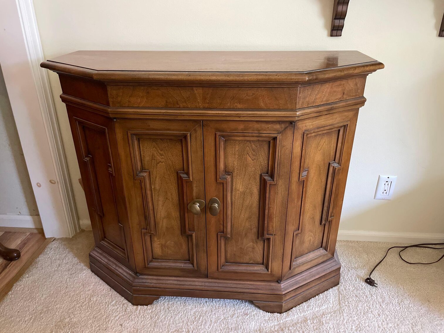 Image for Vehicle, Tools, Furniture, Paintings, Home Decor, Jewelry, Coins, Appliances, Kitchen Items (Woodhall)