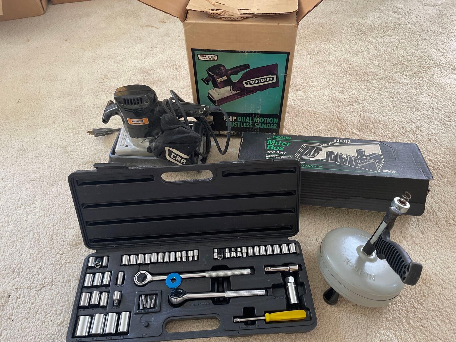 Image for Vehicle, Tools, Furniture, Paintings, Home Decor, Jewelry, Coins, Appliances, Kitchen Items (Woodhall)