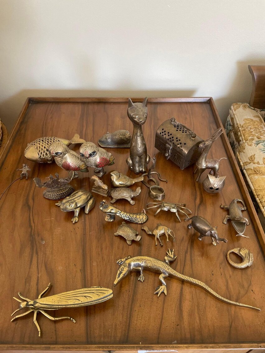 Image for Vehicle, Tools, Furniture, Paintings, Home Decor, Jewelry, Coins, Appliances, Kitchen Items (Woodhall)