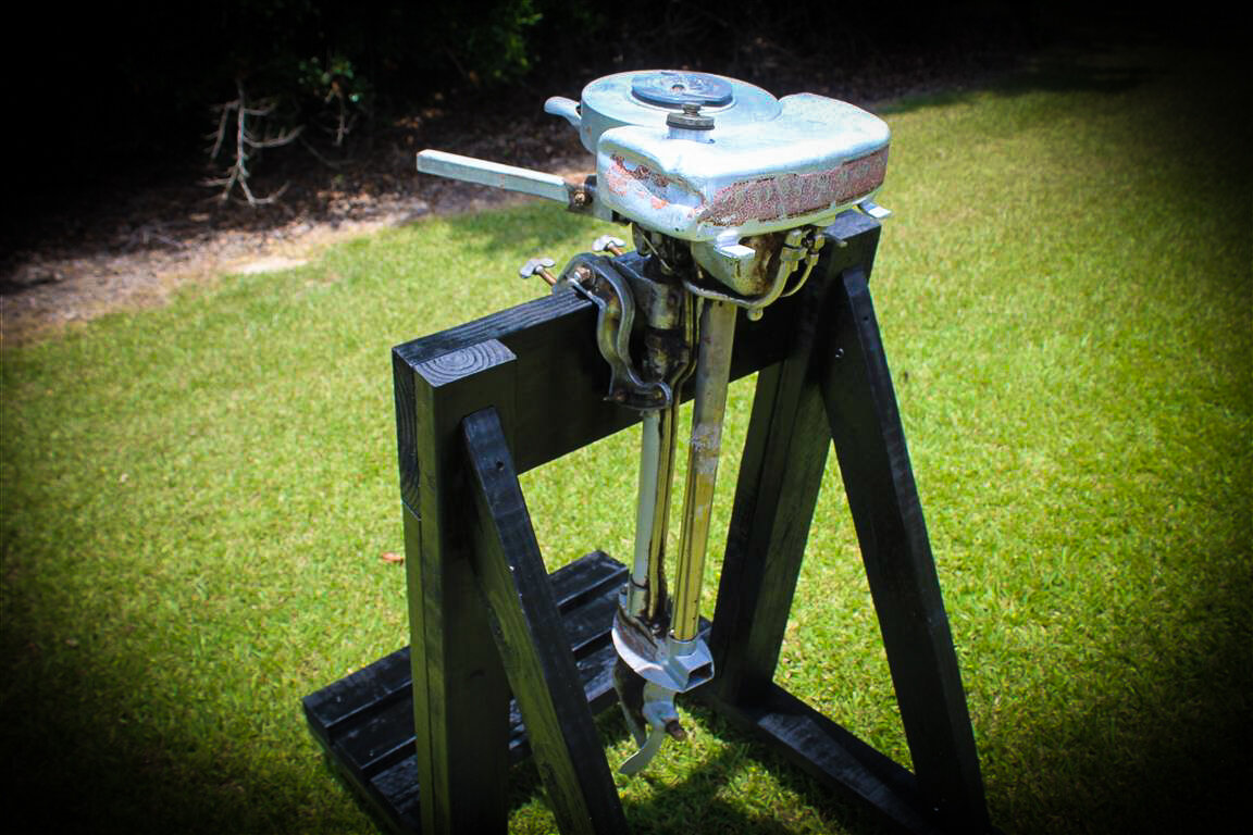 VINTAGE JOHNSON 100 MOTOR 