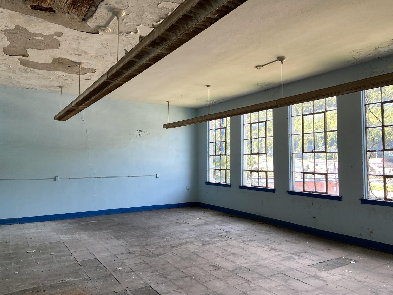 Image for SOLD $42,350 - Large Commercial Building with I-64 Visibility Selling to the Highest Bidder